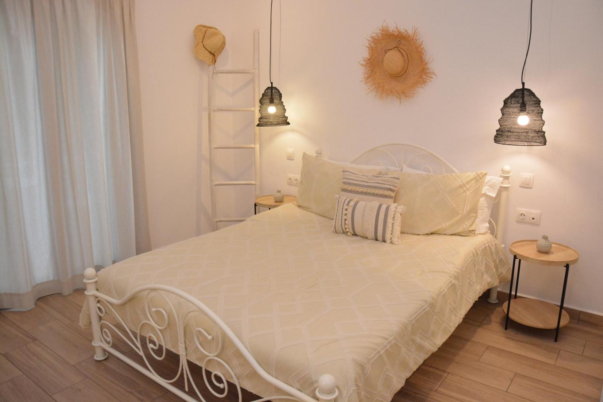 Patmos Little Suites Skála Esterno foto